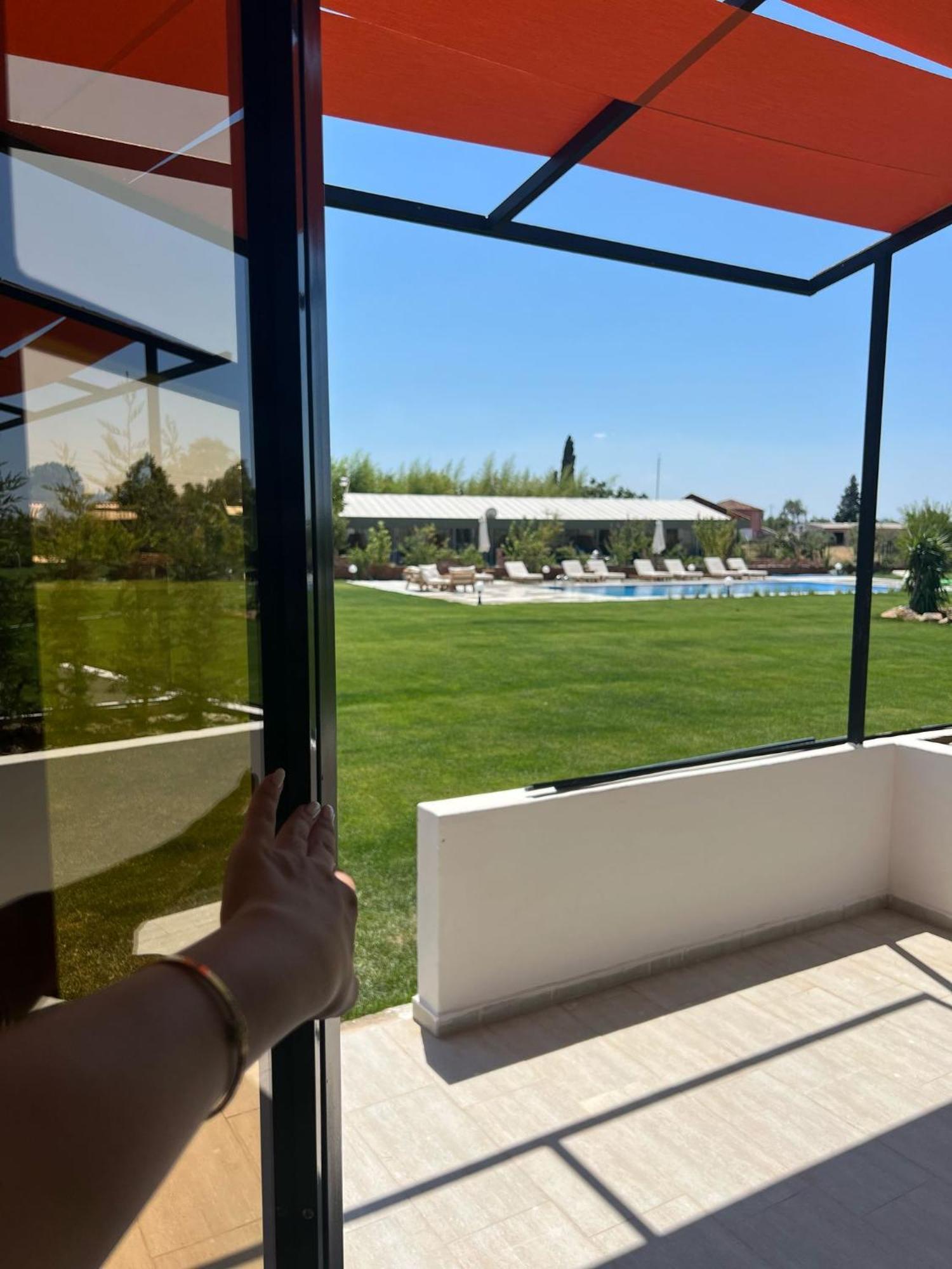 Casa Mora Aparthotel Едремит Екстериор снимка