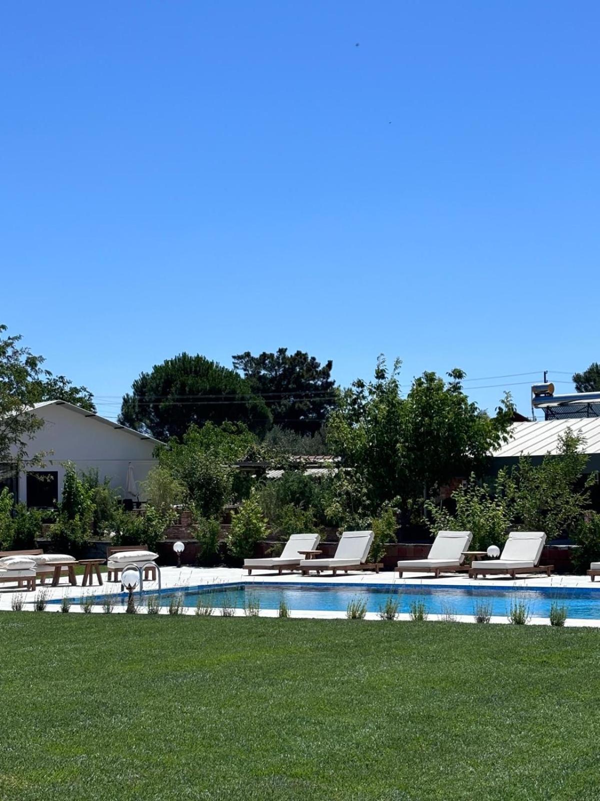 Casa Mora Aparthotel Едремит Екстериор снимка